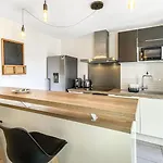 Homey Chloe - New - Parking Gratuit - Balcon Prive - Proche Geneve